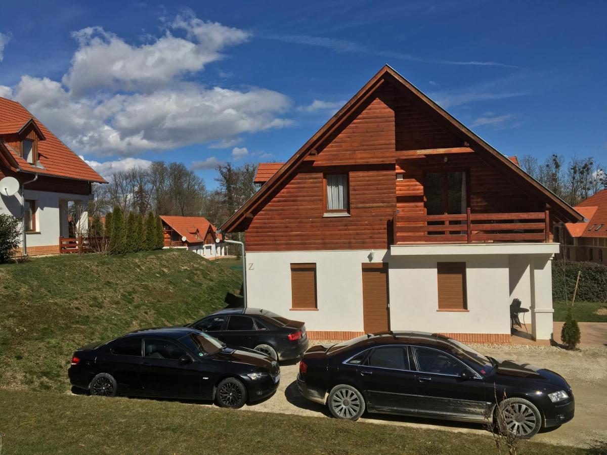 Villapark Z/4 Appartman Золочань Екстер'єр фото